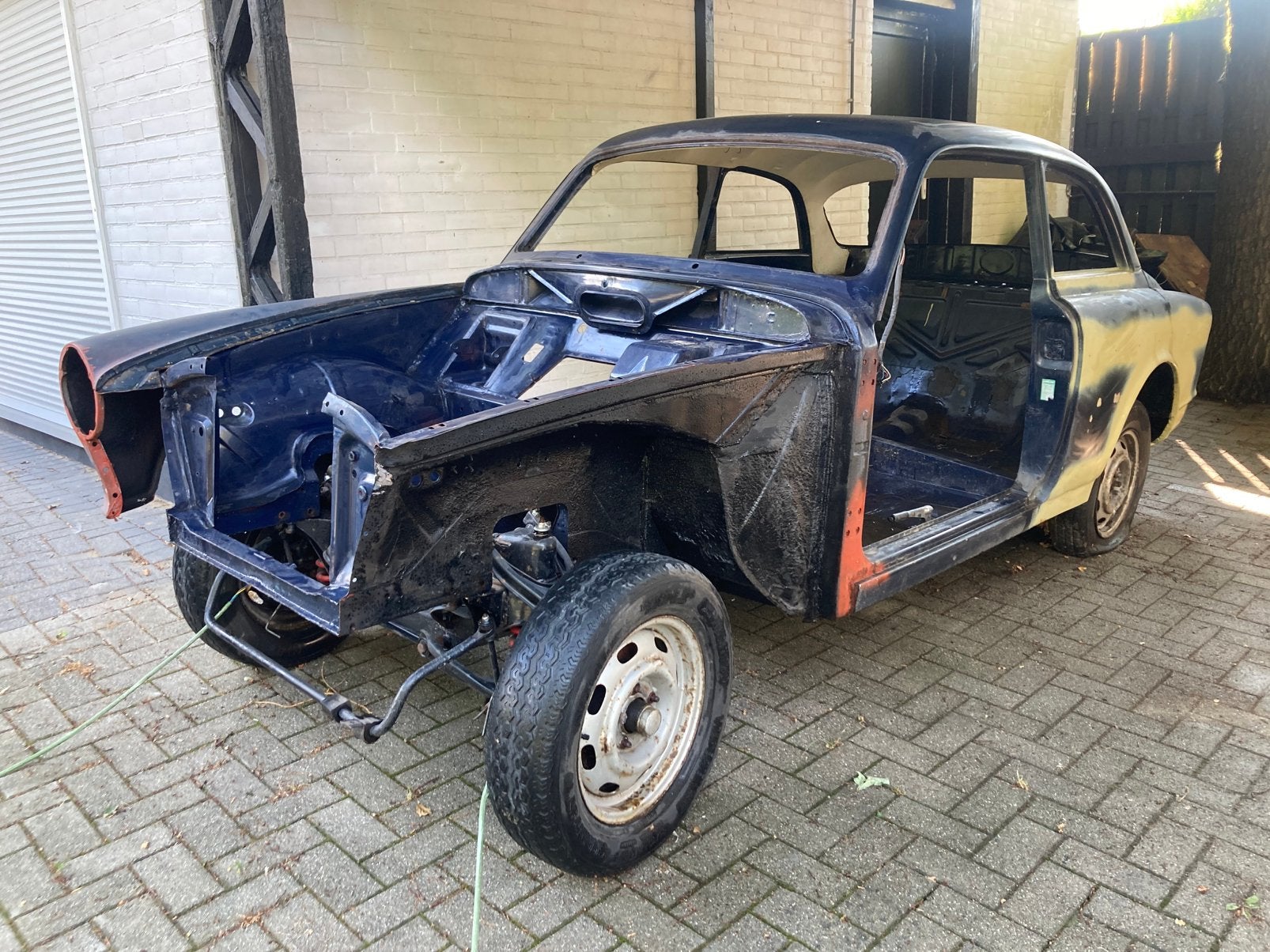 Ontmantelde Volvo Amazon 122S, foto 3