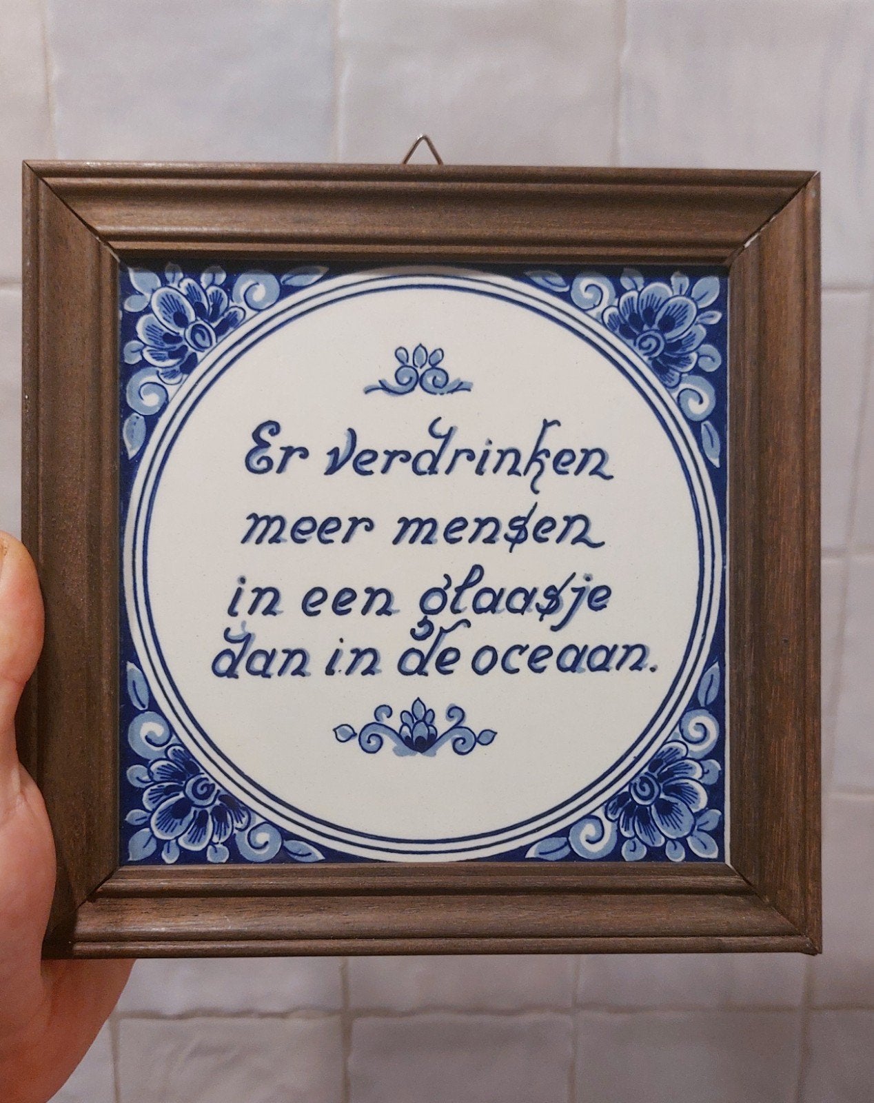 Oude Café spreuk op Delft's Blauw, Verzamelen, Ophalen of Verzenden
