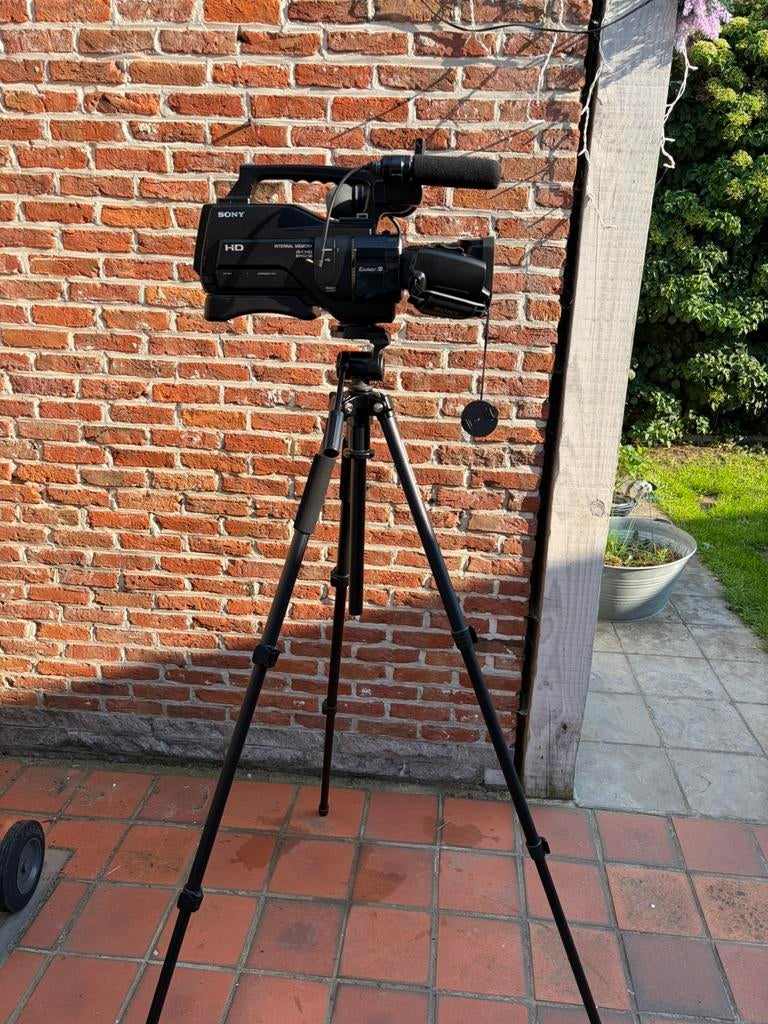 Camera Sony HXR-MC2000, Audio, Tv en Foto, Ophalen, Zo goed als nieuw