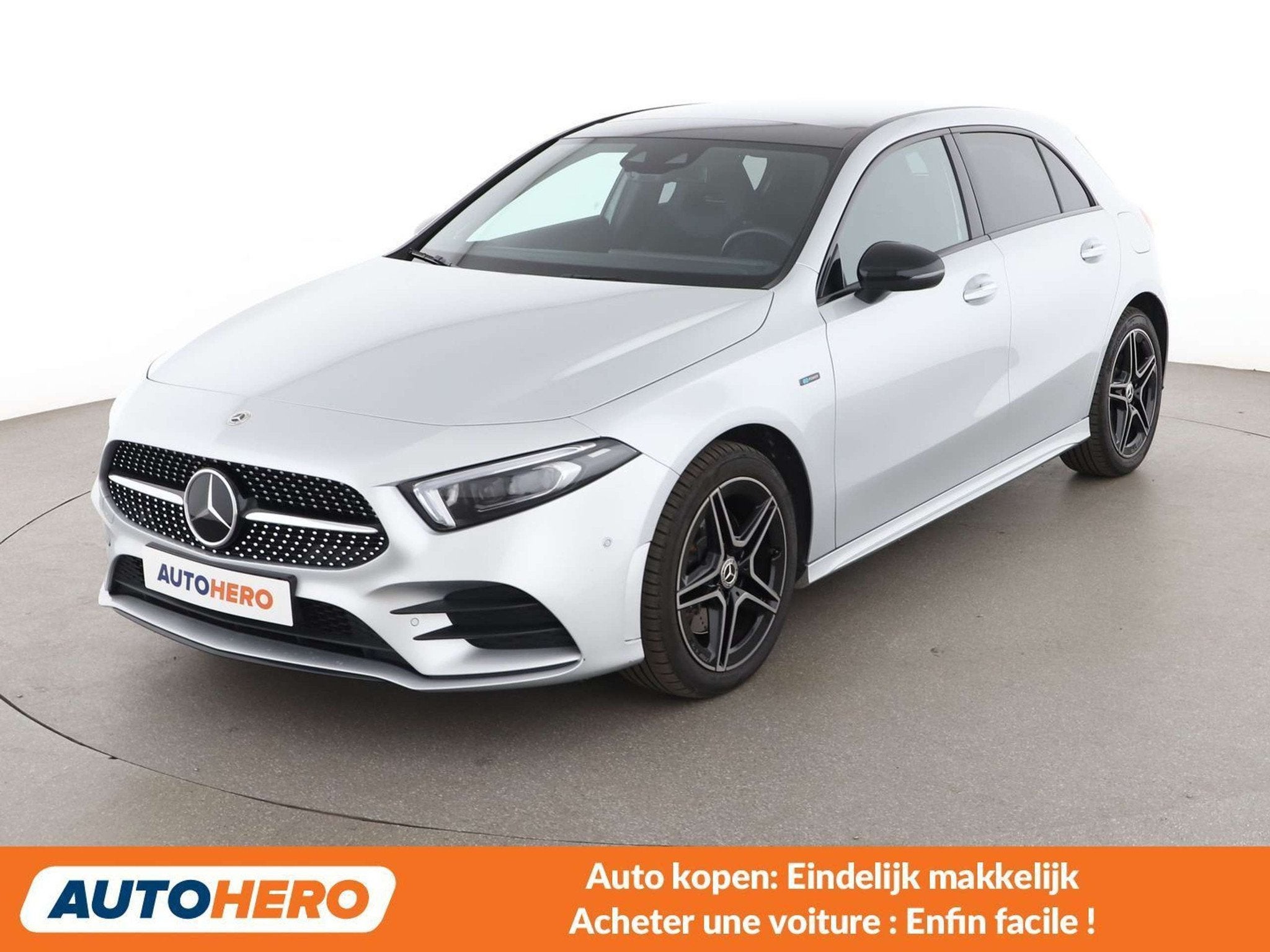 Mercedes-Benz A-Klasse 250 A 250e AMG Line (bj 2021), Auto's, Mercedes-Benz, Gebruikt, 31 g/km, 5 deurs, Hybride Elektrisch/Benzine