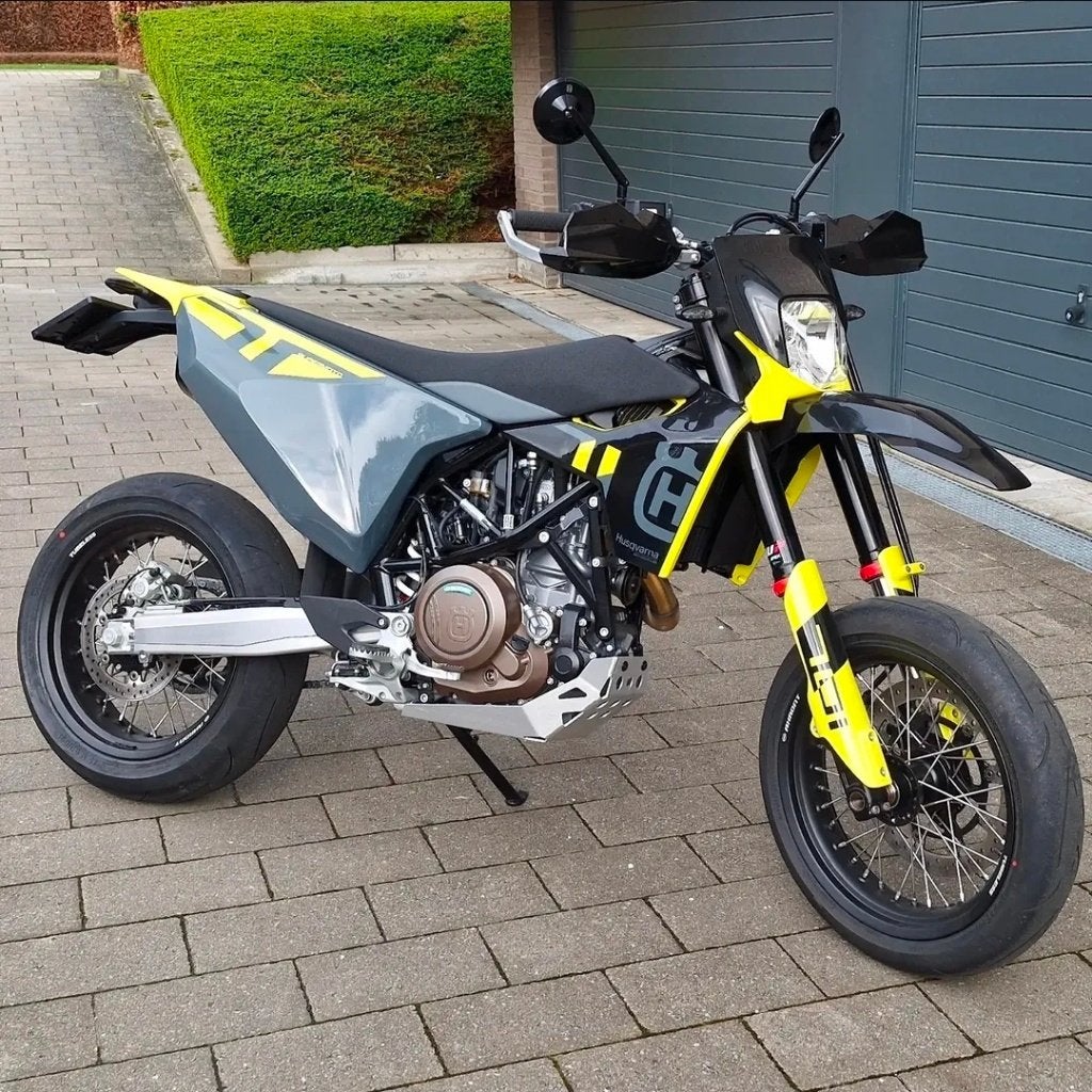 Husqvarna SM701, Motoren, Nieuw, Motorrijbewijs A, Meer dan 35 kW, 701 cc