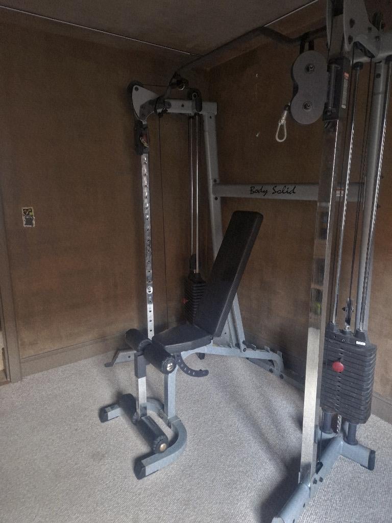 fitnesstoestel, Sport en Fitness, Ophalen, Gebruikt, Benen, Krachtstation