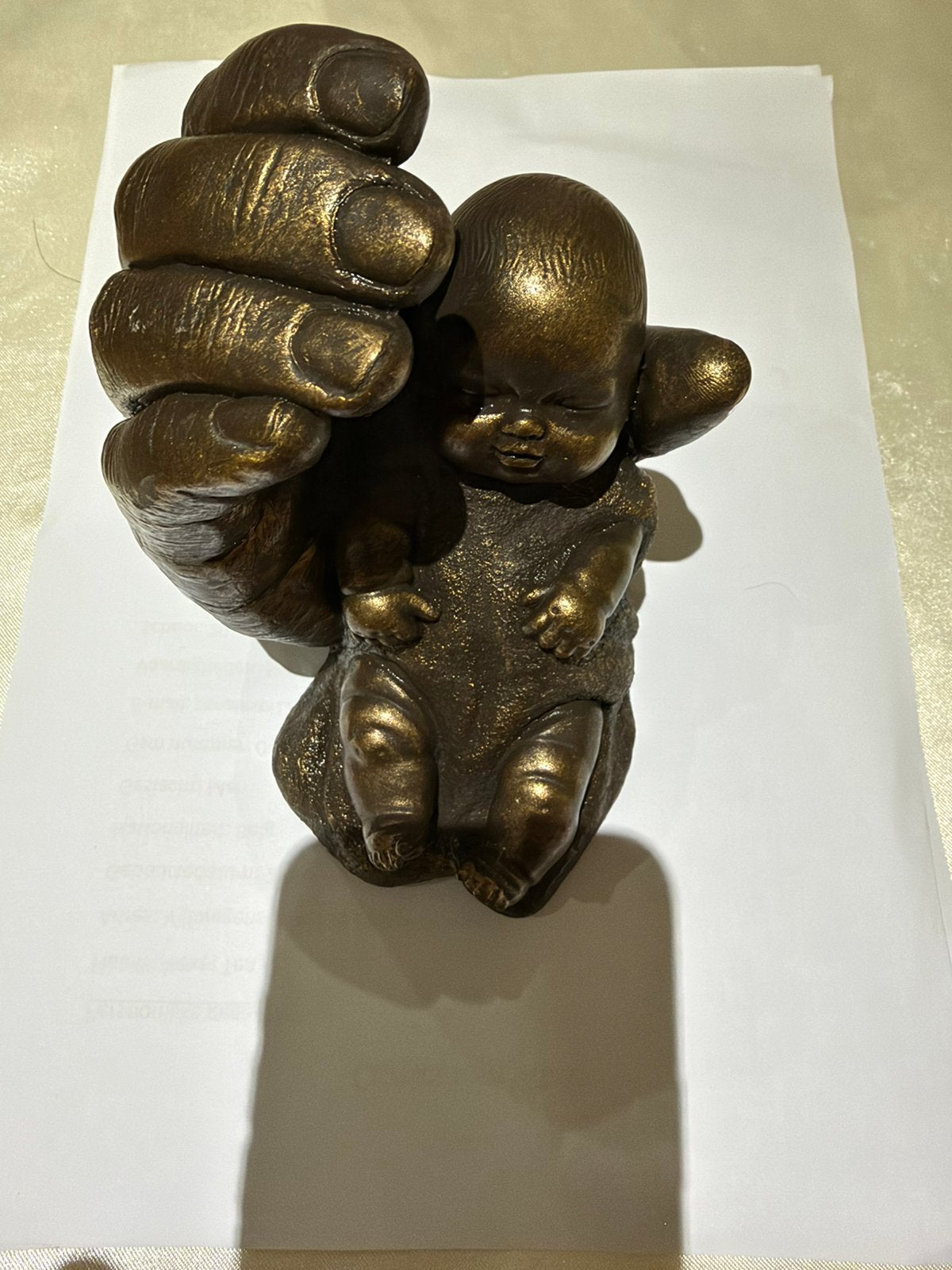 Souvenir (polystone materiaal), Enlèvement