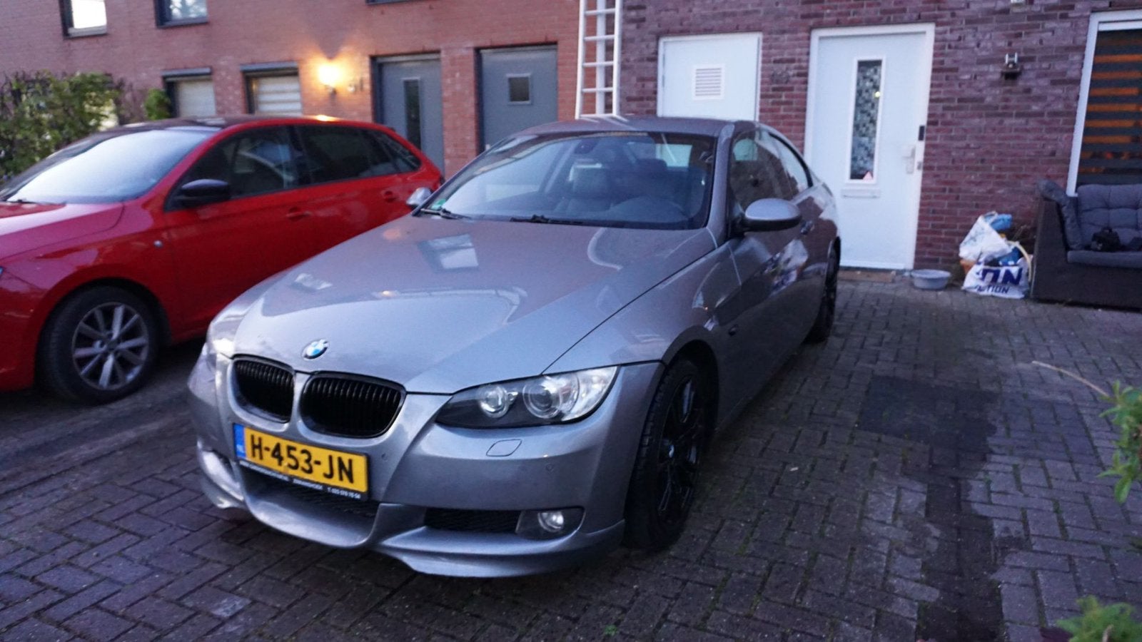 BMW 3-Serie 2.0 I 320 Coupe 2008 Grijs, Autos, BMW, Particulier, Série 3, ABS, Caméra de recul, Phares directionnels, Airbags