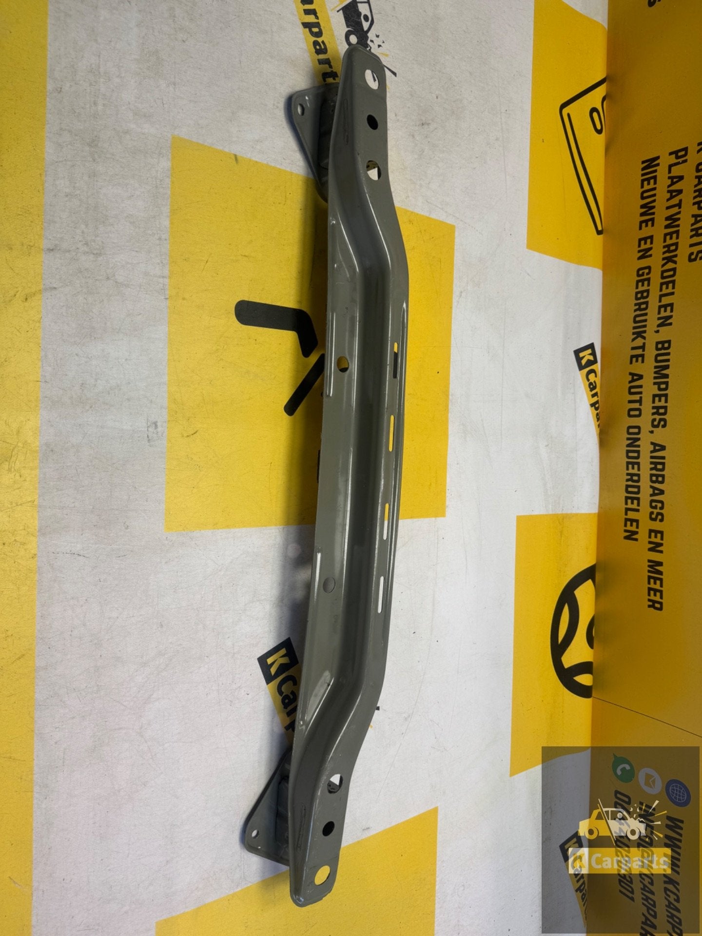 Bumperbalk achter nieuw Toyota Aygo I ('05-'14) 520230H010, Info@fabrikant.eu, Fabrikantstraat 1
1000 AA  Amsterdam, NL, Toyota