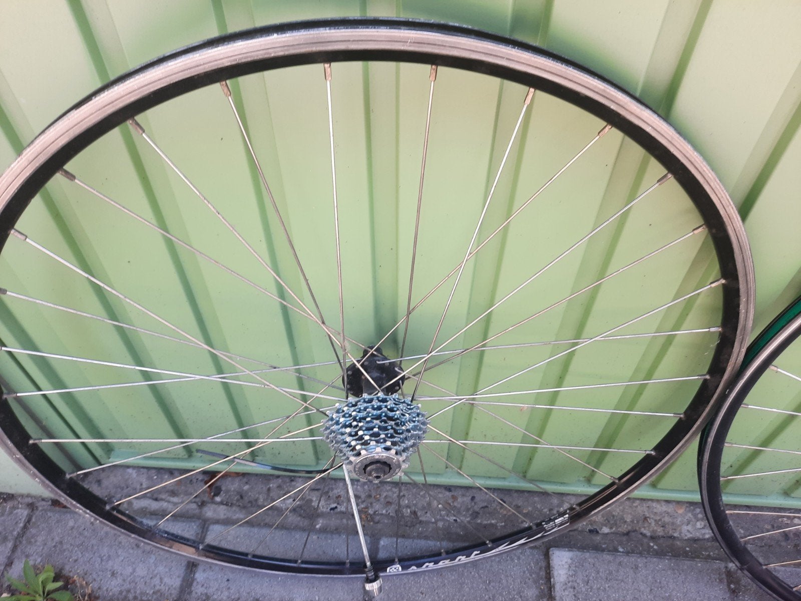 2wilen van Koersfiets 9speed 28inch nieuw tandwiel, Fietsen en Brommers, Fietsonderdelen, Ophalen