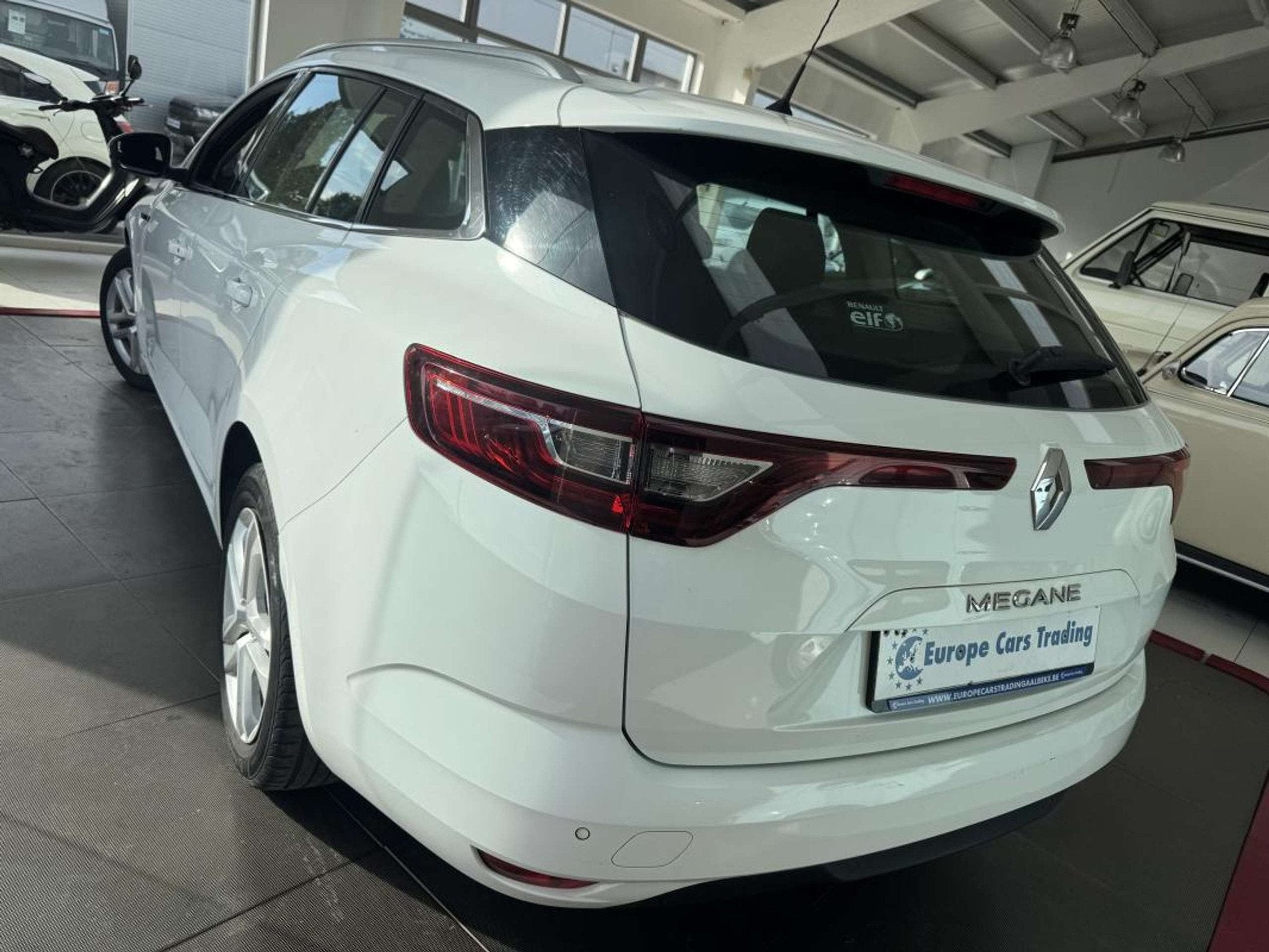 Renault Others 4 1.5DCI 110CH GPS SEMI CUIR CLIM DISTRIBUTIO, Gebruikt, https://public.car-pass.be/vhr/9c8be0d1-daf8-4cc3-8f6f-82aca5f2ab66