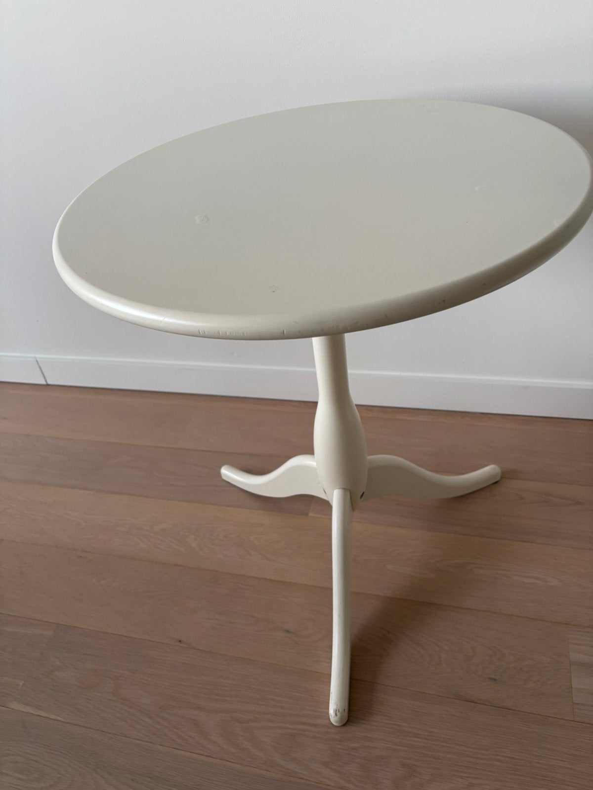 Wit rond bijzettafeltje, Rond, Enlèvement, Bois, 45 à 60 cm