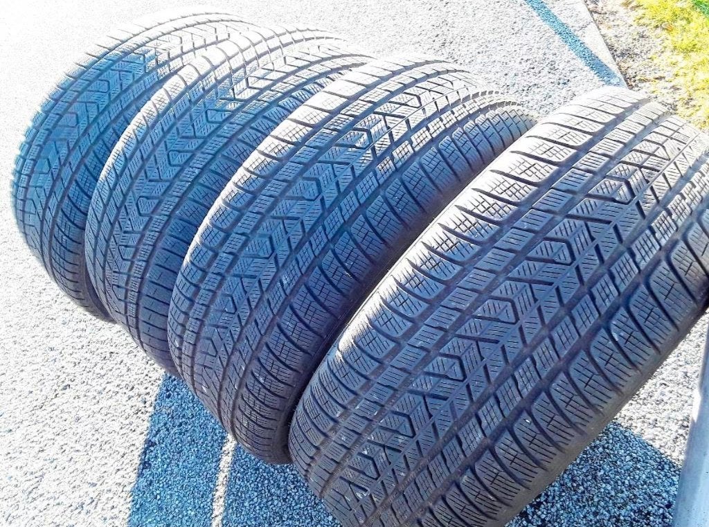 4 très bons Pirelli Scorpion Winter 285/45R22, Pneus hiver, 285 mm, Autres dimensions, Pneu(s)