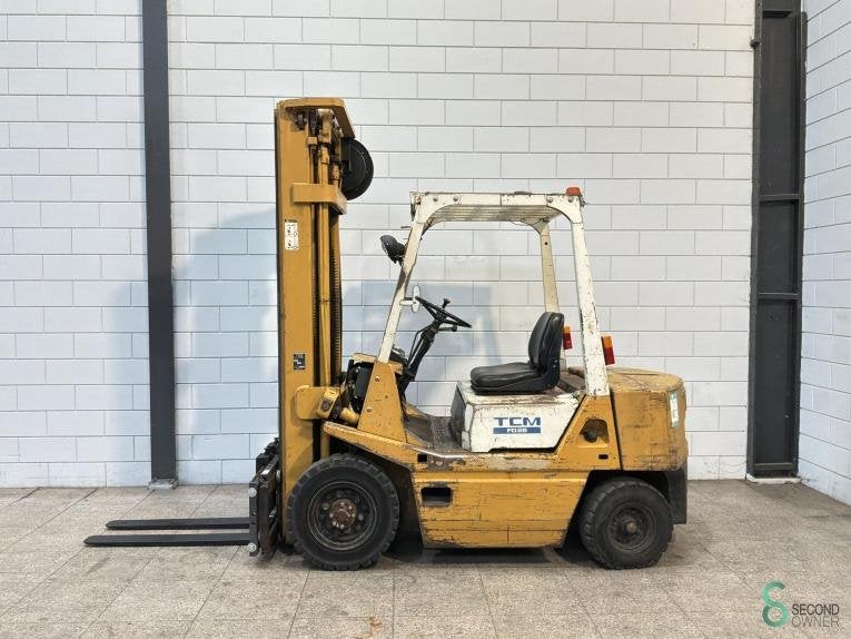 TCM FD 25 2 T, 2000 à 3000 kg, Diesel, Chariot élévateur, TCM