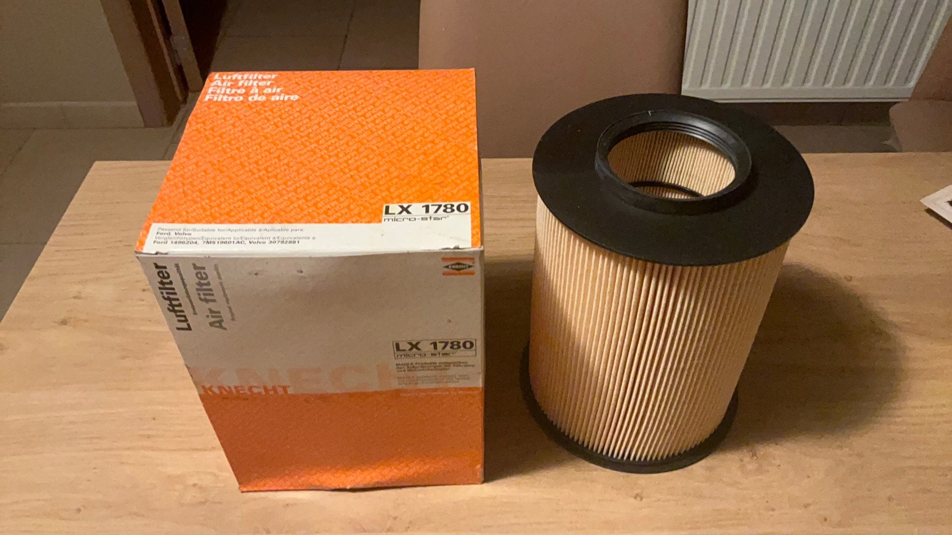 Nieuwe Knecht/Mahle luchtfilter LX1780, Enlèvement ou Envoi, Neuf, Ford