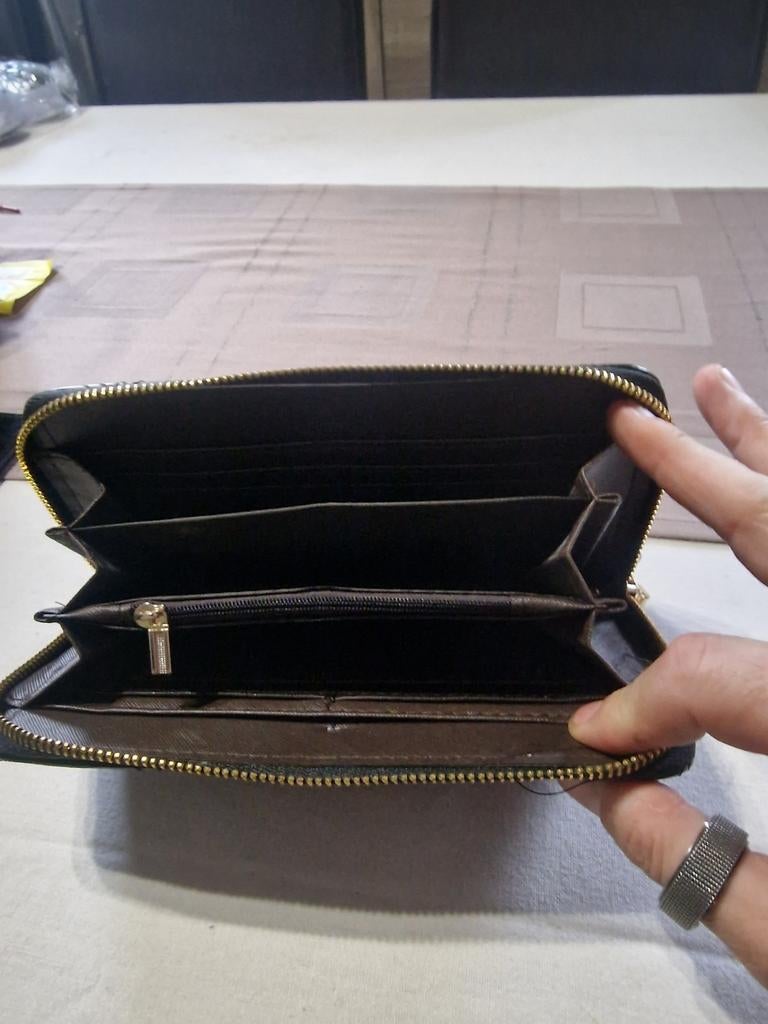 Nieuwe tas GUCCI, Handtassen en Accessoires, Portemonnees, Ophalen