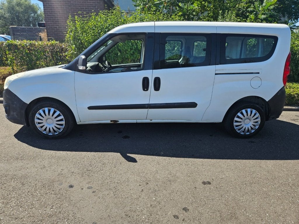 Opel Combo 1.6 CDTi bestelwagen met 5 zitplaatsen, Auto's, Voorwielaandrijving, Euro 5, Zwart, 4 cilinders