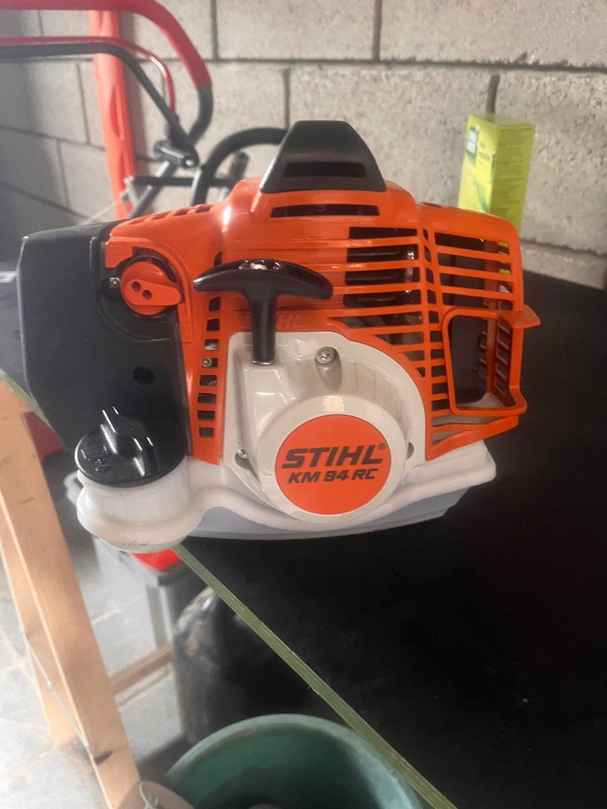 Stihl combi motor km 94 rc, Jardin & Terrasse, Débroussailleuses, Enlèvement, Comme neuf, Essence