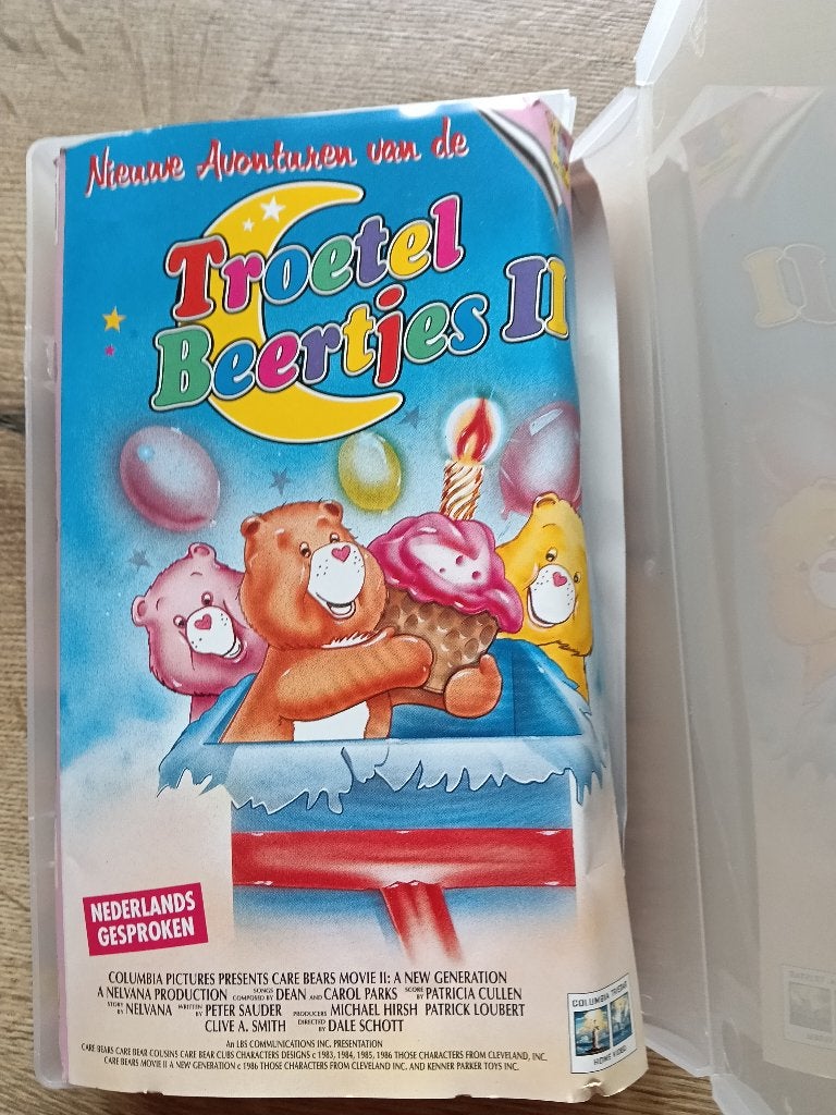 Vintage VHS band" De Troetelbeertjes II" (jaren 80/90), Ophalen, Gebruikt, Film, Overige typen