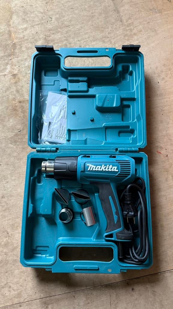 Makita warmeluchtblazer, Doe-het-zelf en Bouw, Ophalen, Zo goed als nieuw