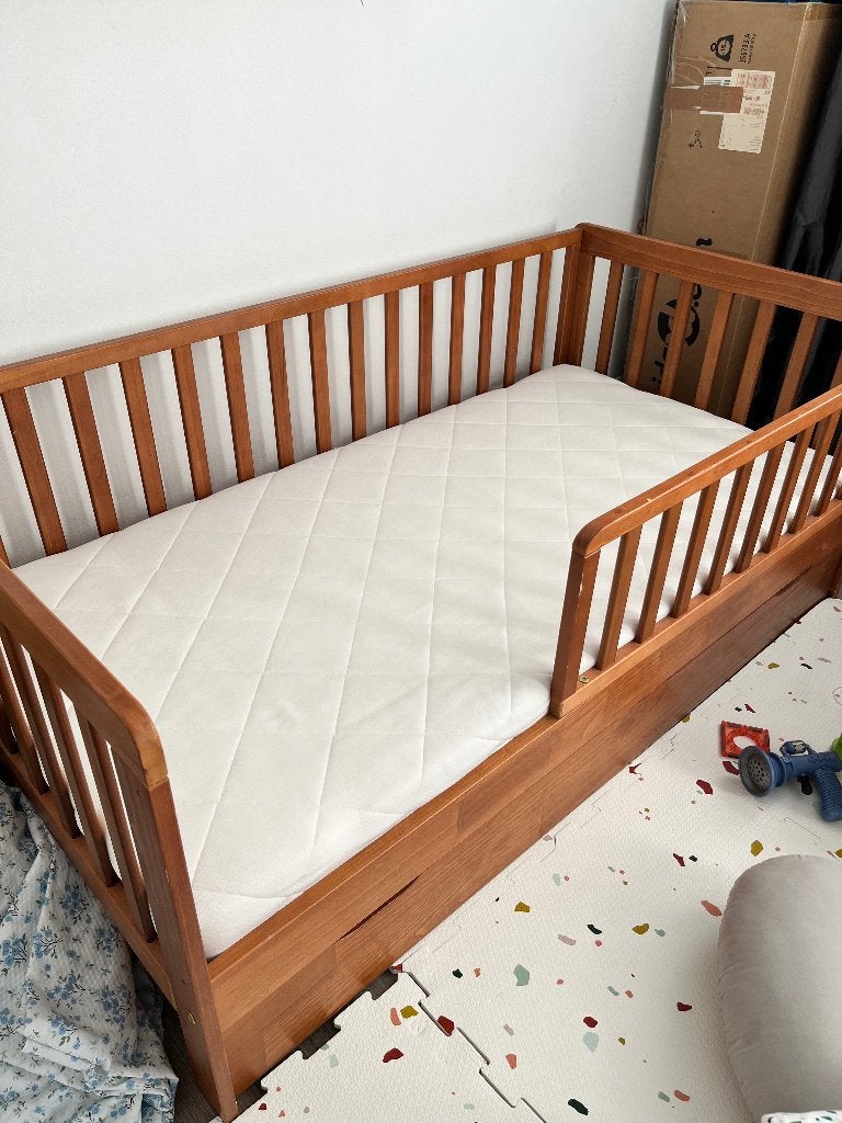 Lit pour tout-petit Petite Amélie, Sommier à lattes, 70 à 85 cm, Comme neuf, Enlèvement