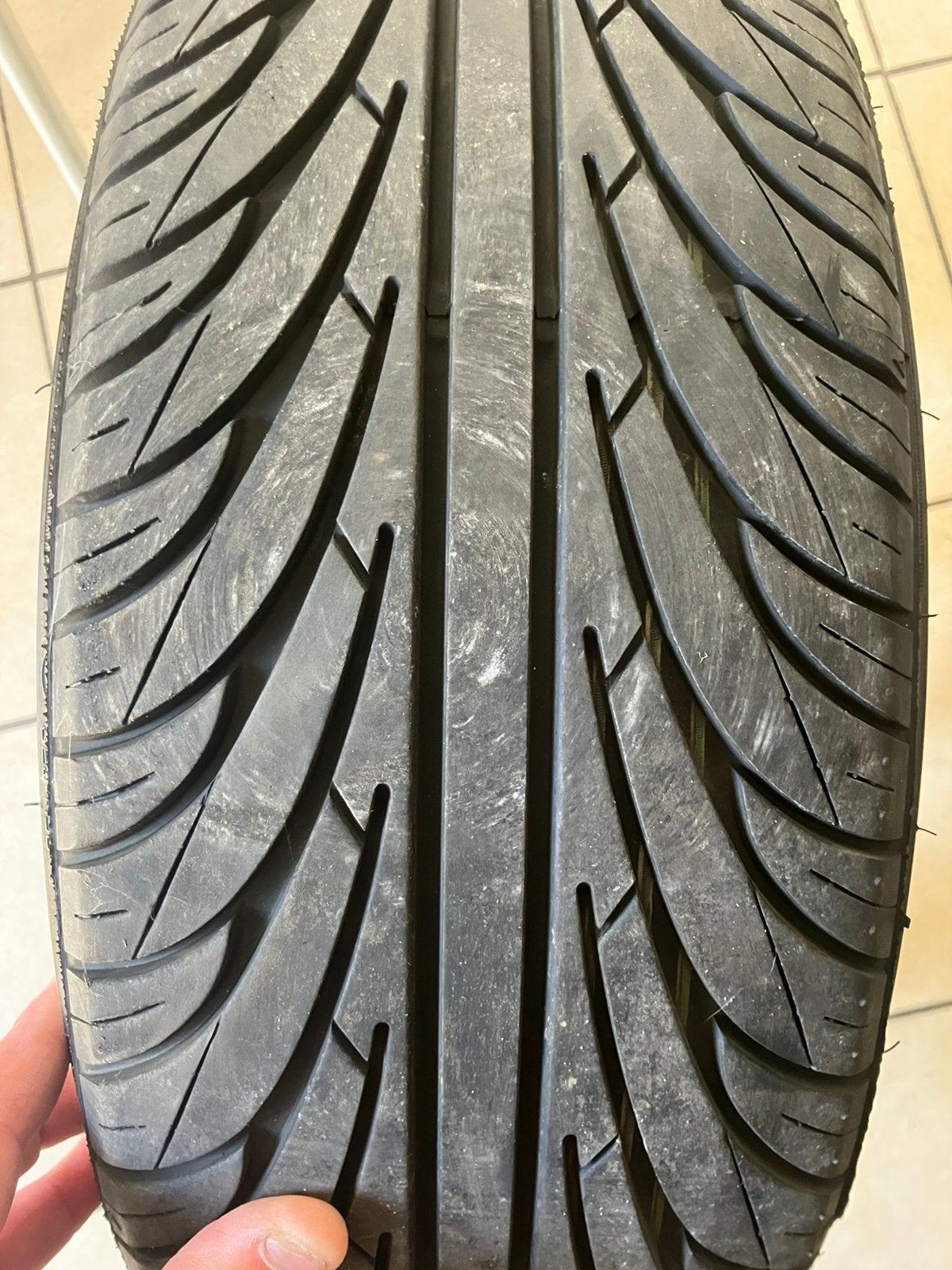 Pneus nankang ultra sport 185 35 17, Autos : Pièces & Accessoires, Pneus & Jantes, Enlèvement, Pneu(s)
