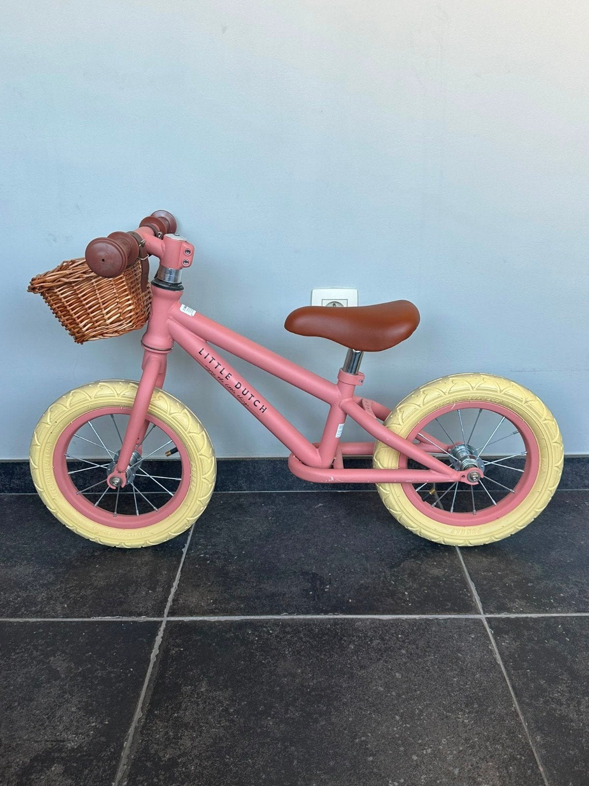 Little Dutch loopfiets, Ophalen