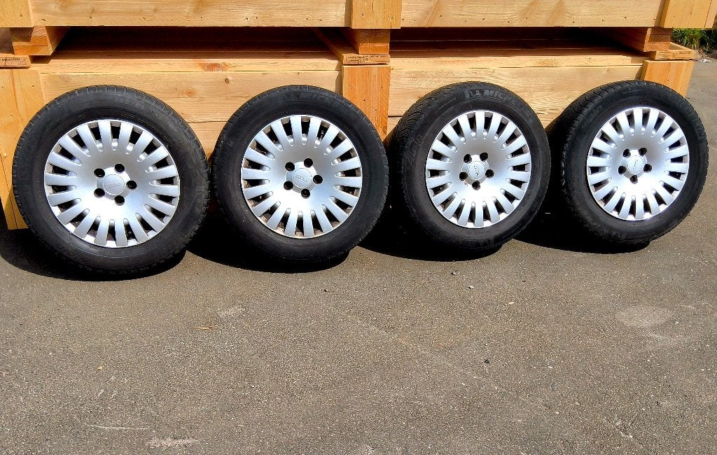 Pneus hiver 195/65-15 avec jantes Saab 9.3, Auto-onderdelen, Banden en Velgen, Ophalen, Gebruikt, 15 inch, Banden en Velgen