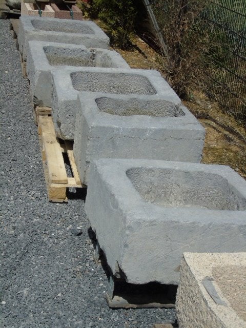bac auge en pierre bleu , jardinière , grand choix !!, Jardin & Terrasse, Pierre, 30 à 60 cm, Enlèvement, Utilisé