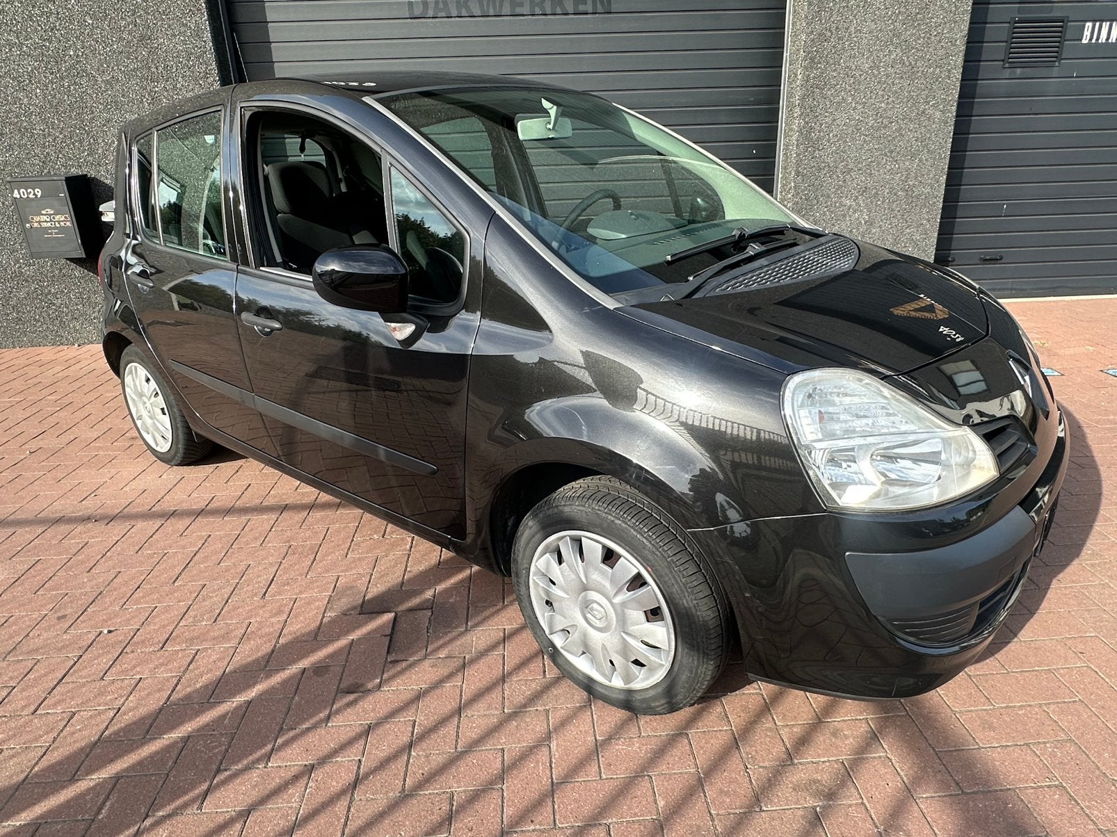 Renault mode 1.2 essence 4€ CarPlay, caméra et inspection, Autos, Achat, Entreprise, https://public.car-pass.be/verify/4801-8890-6403