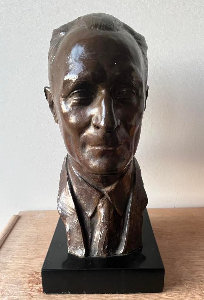 Geo Verbanck (1881-1961) - bronzen buste van een man, Ophalen of Verzenden, Buste, Bruin, Man