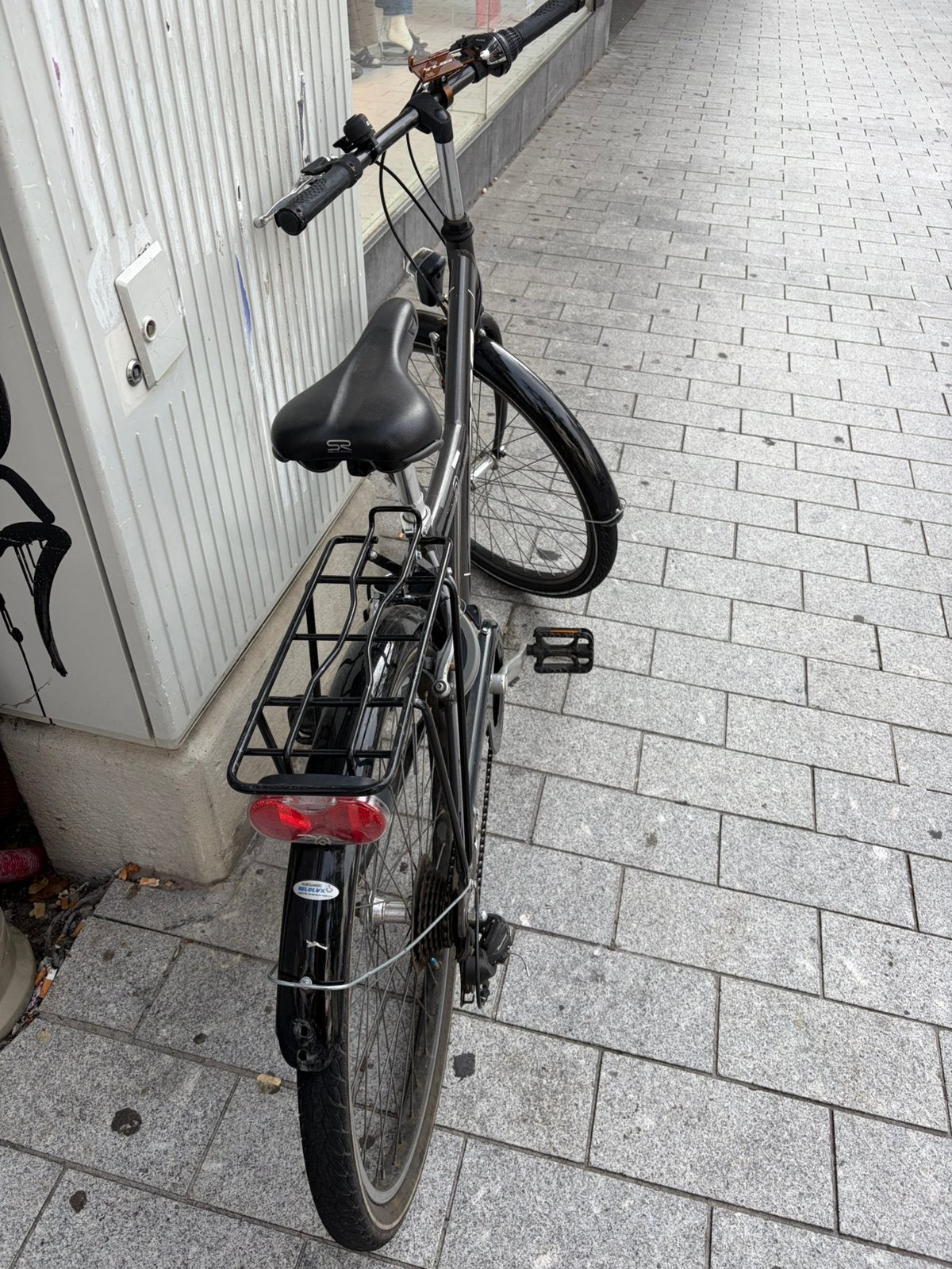 B’twin damesfiets met bagagedrager, licht en slot, Ophalen, Gebruikt