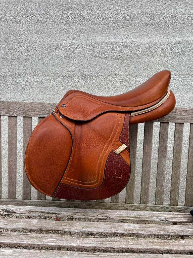 Ikonic springzadel, Dieren en Toebehoren, Ophalen, Ikonic, Springen, Middeldiepe zit