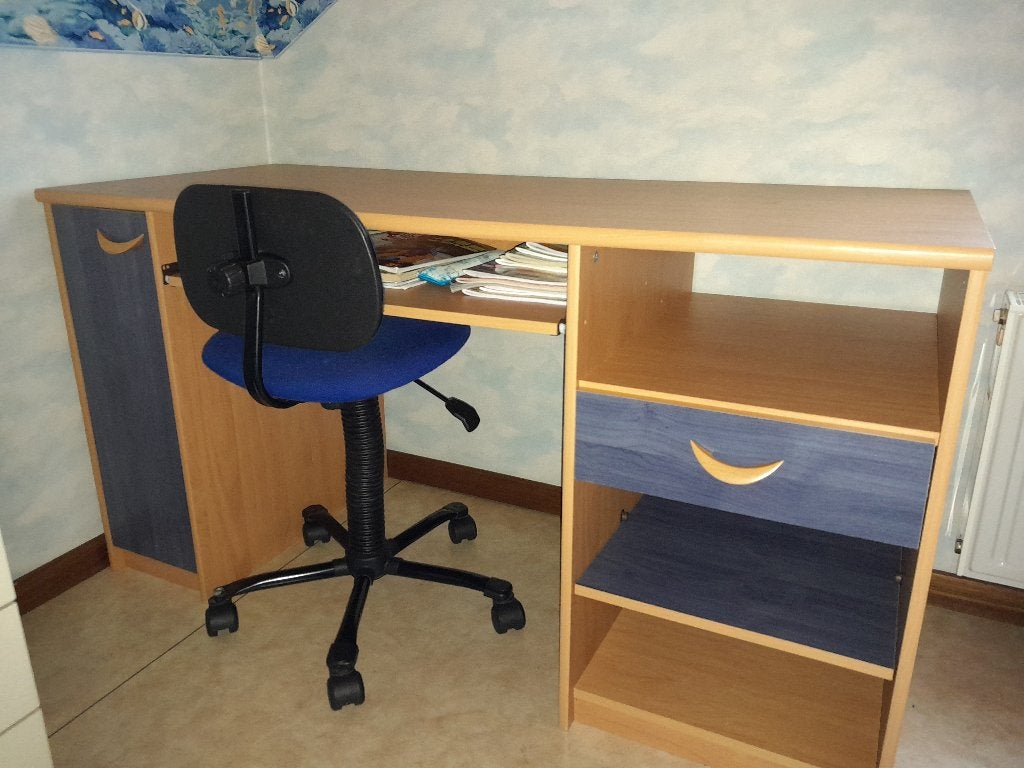 Bureau et siège, Enlèvement