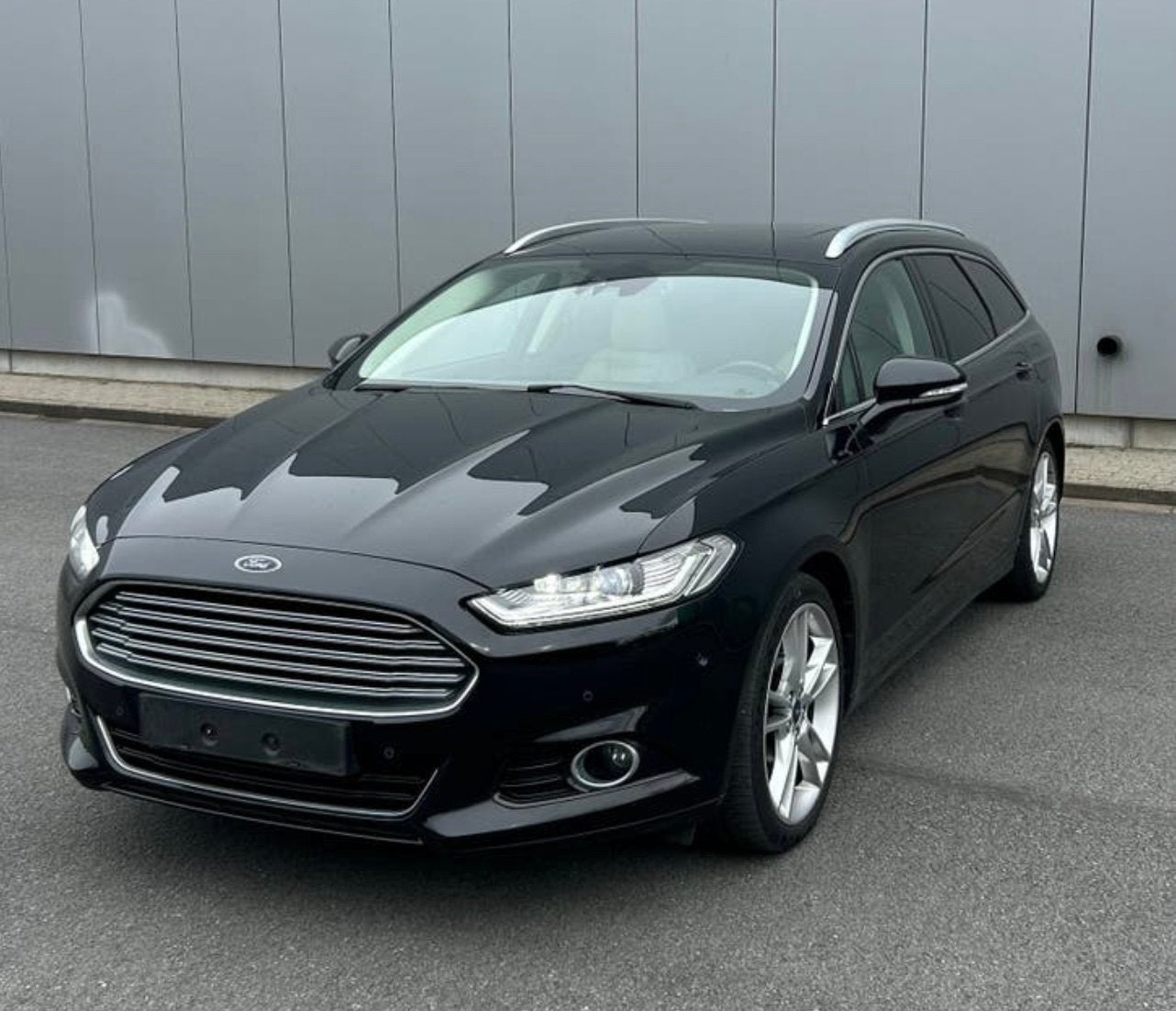 Ford Mondeo van 2017 benzine 1.8 AUTOMAAT, Auto's, Automaat, Mondeo, Leder, Bedrijf