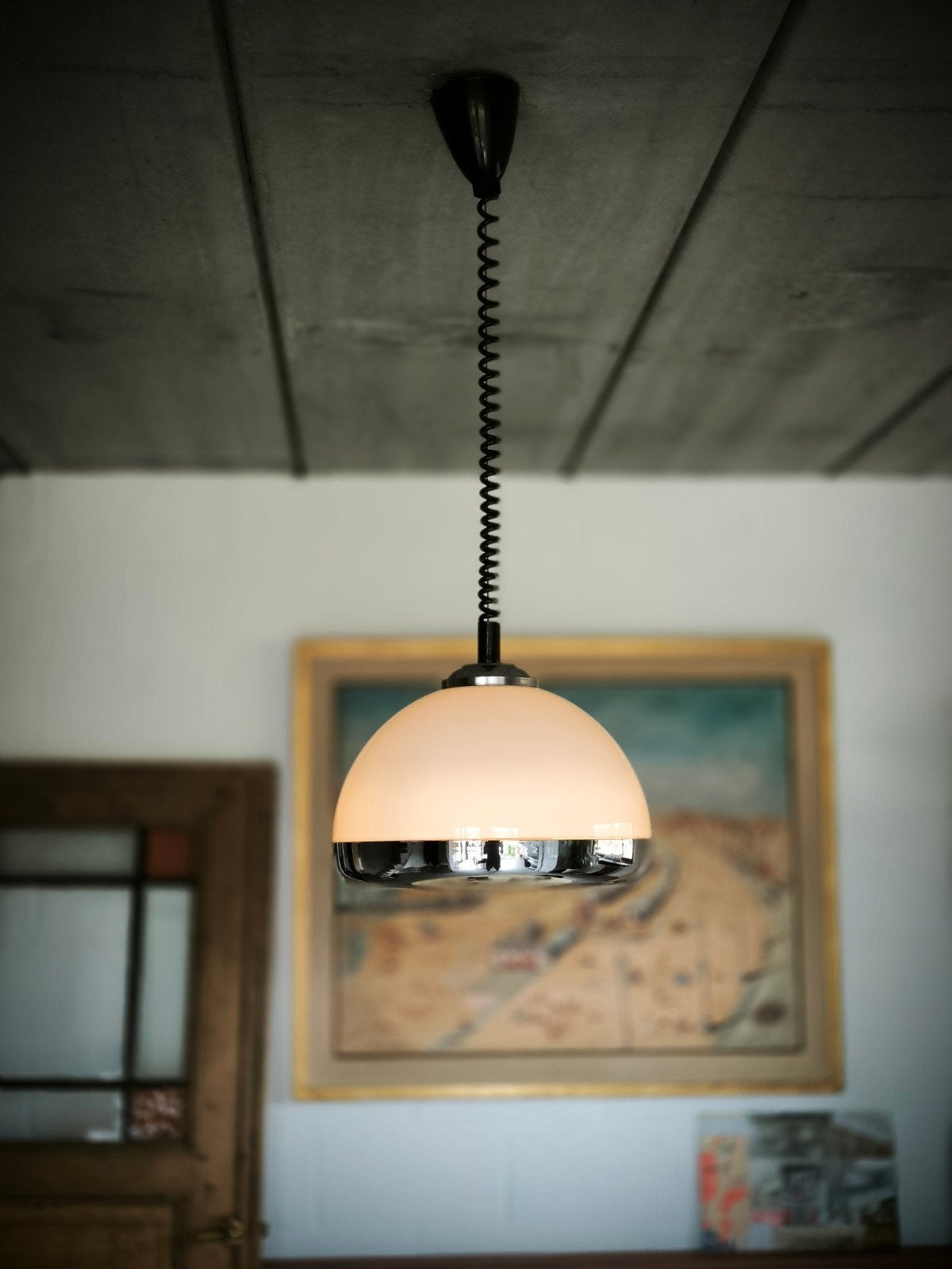 Lampe suspension Space Age abat jour plexiglas avec chrome, Enlèvement ou Envoi, Comme neuf, Vintage, E27 (grand)