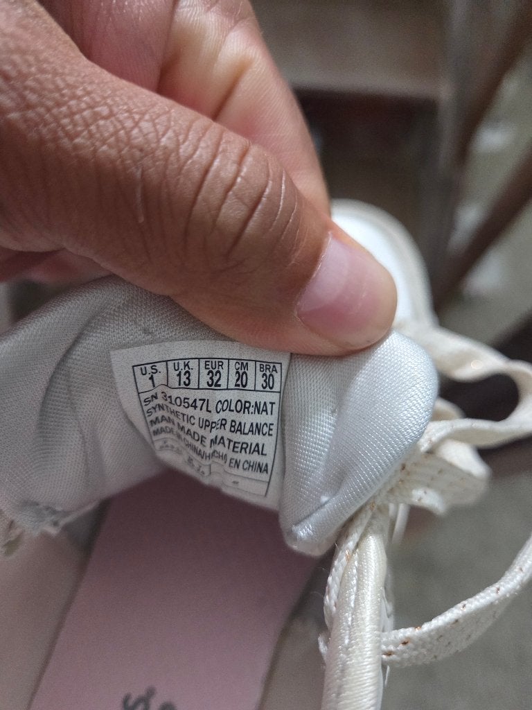 chaussures à vendre Zgan, Enlèvement, Comme neuf, Beige, Sneakers et Baskets