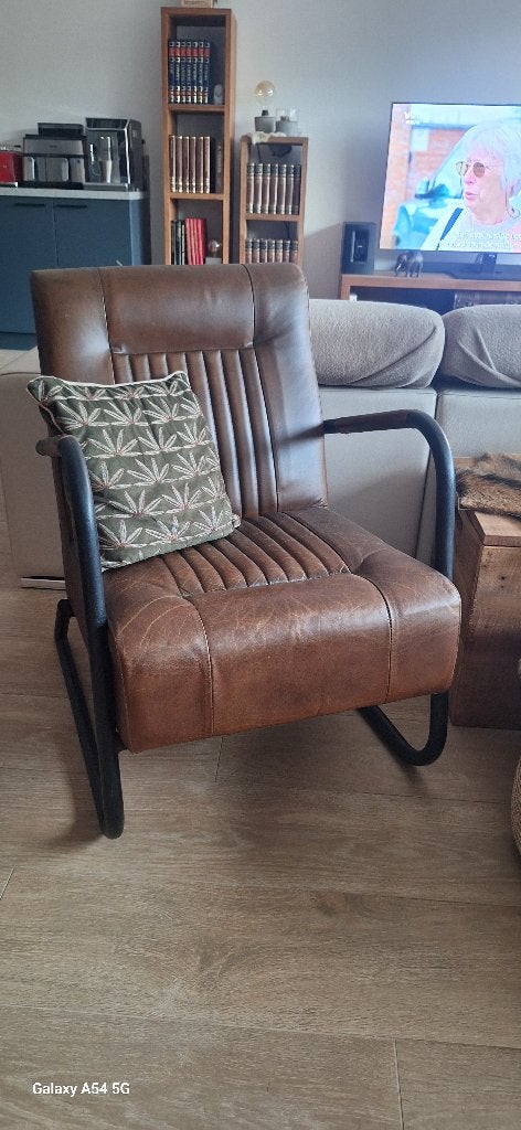 Zetel/ fauteuil, Ophalen, Minder dan 75 cm, Leer, Zo goed als nieuw