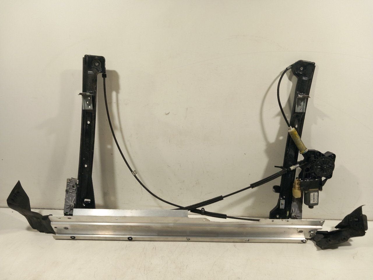 Raammechaniek elektrisch rechts voor Mini Mini, Onderdelen@venauto.nl, Van der Ven Autorecycling B.V., Ettenseweg 76, 4706 PB Roosendaal, The Netherlands