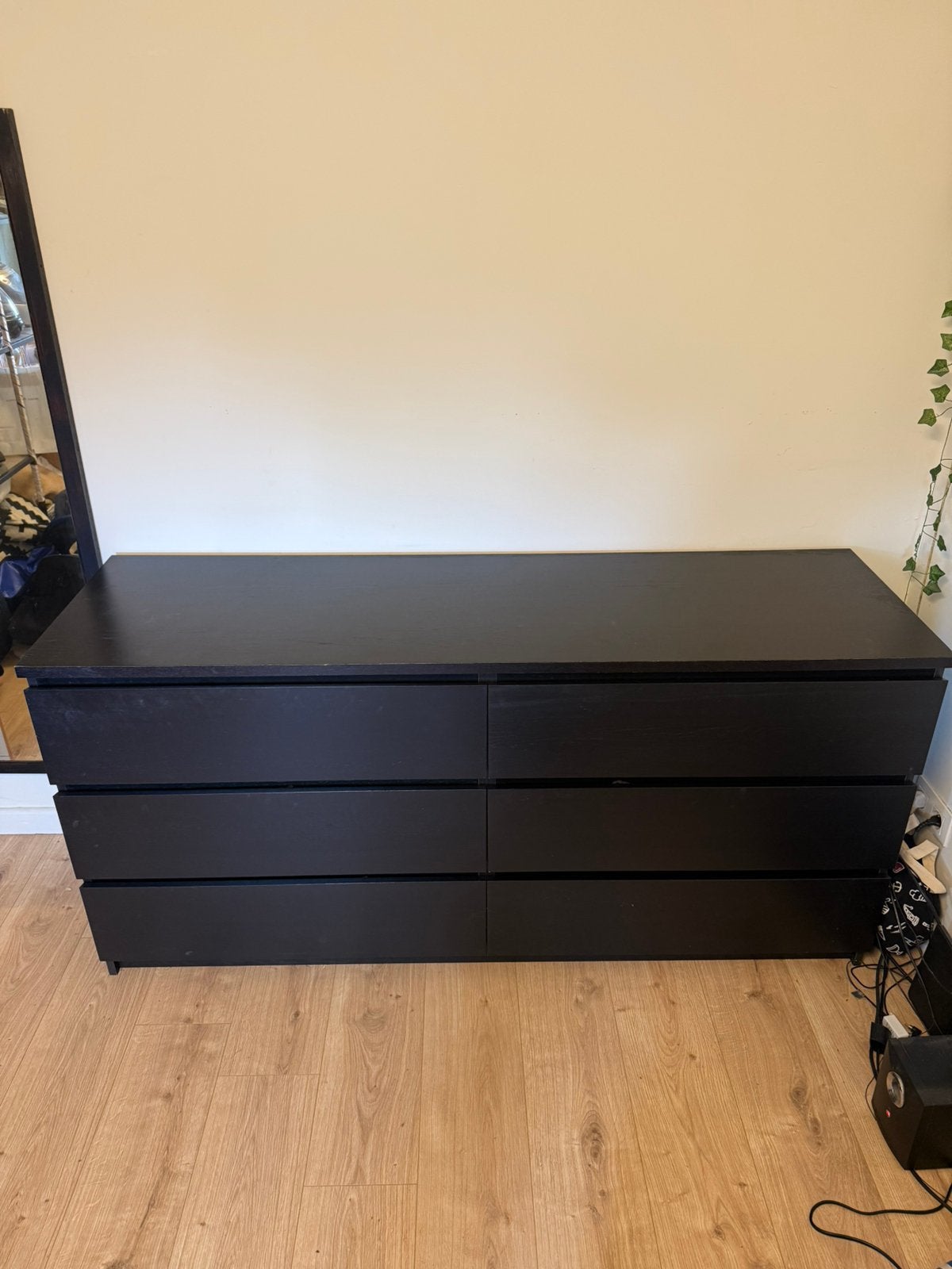 Zwarte commode van IKEA MET 6 lades., Huis en Inrichting, Ophalen, Gebruikt, 5 laden of meer, 150 tot 200 cm