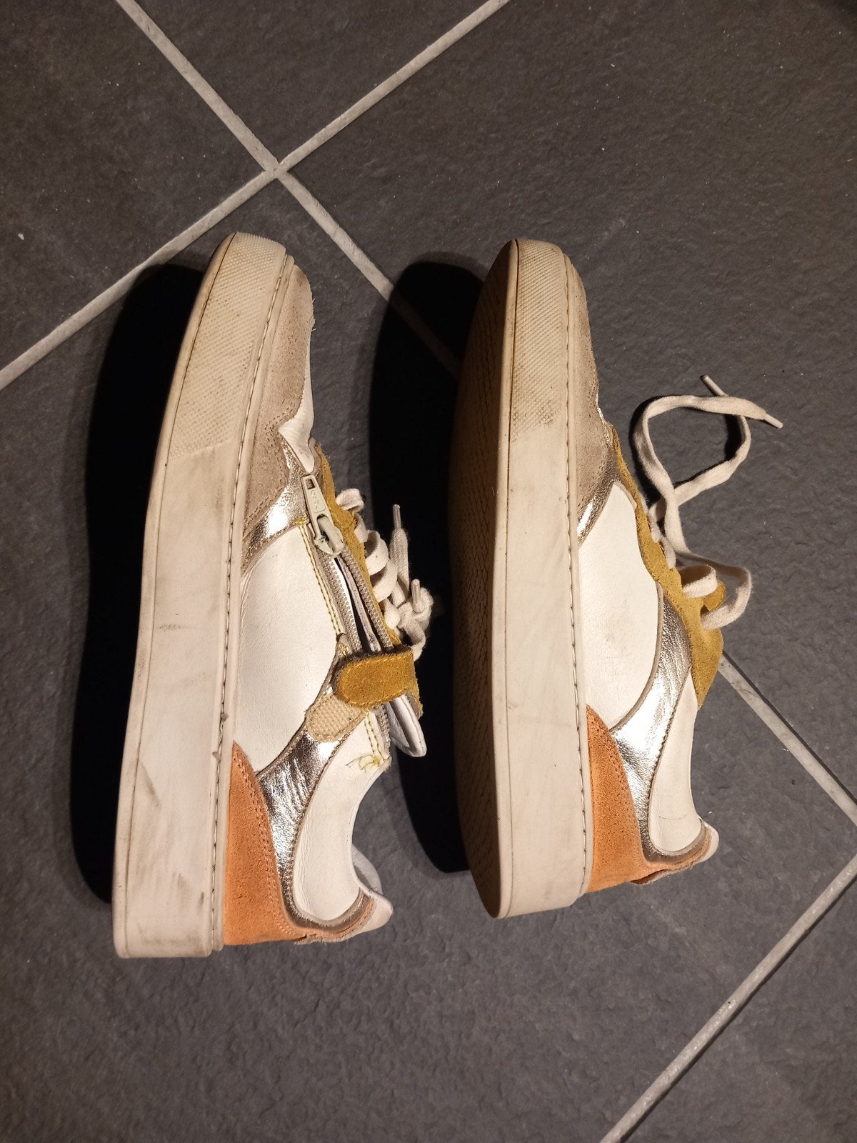 sneaker maat 37, Enlèvement, Porté