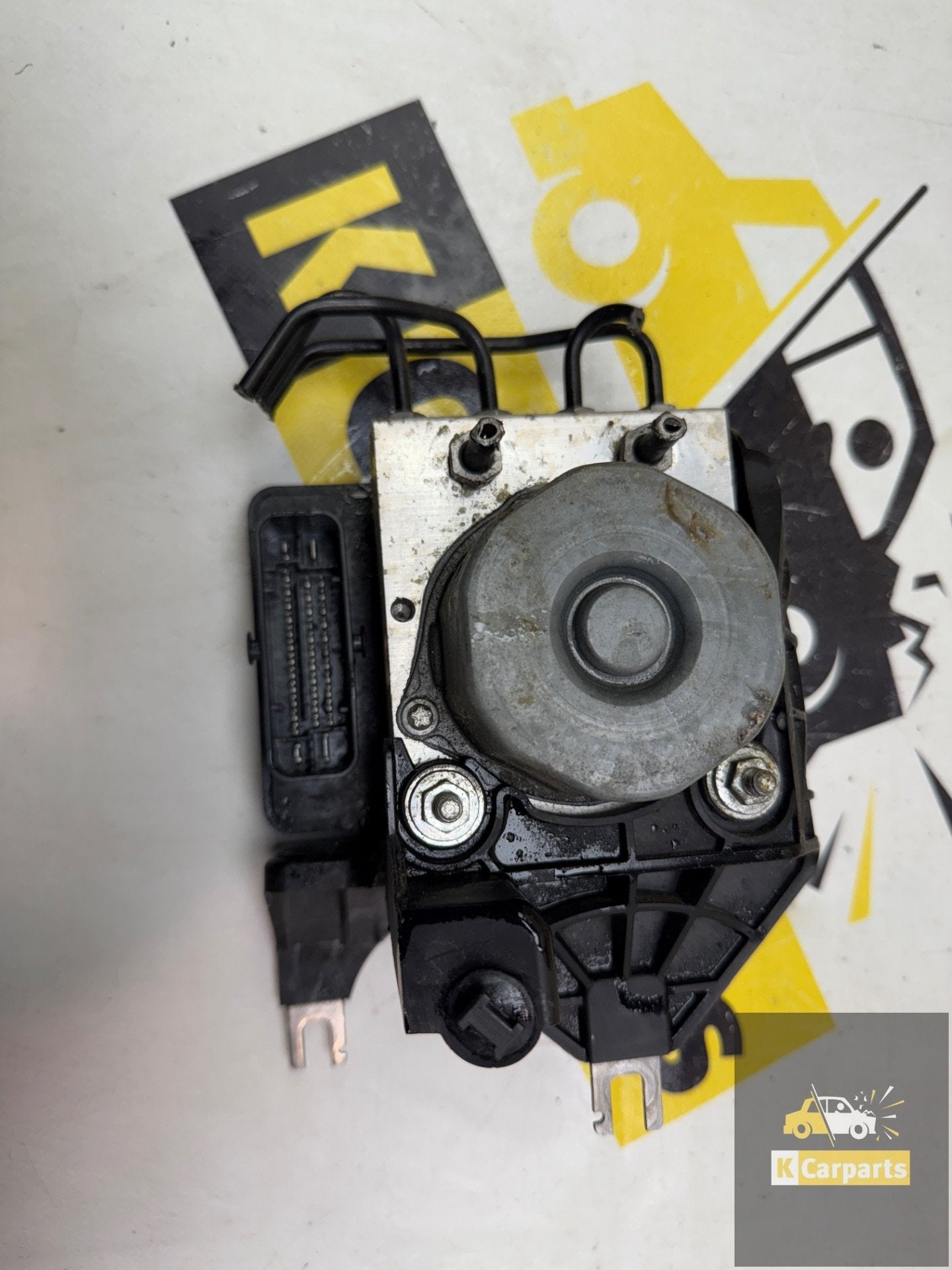 Pompe ABS MERCEDES-BENZ CLASSE A (W176) A0094316412, Mercedes-Benz AG, Mercedes-Benz, Utilisé, Mercedesstrasse 120
70372  Stuttgart, DE