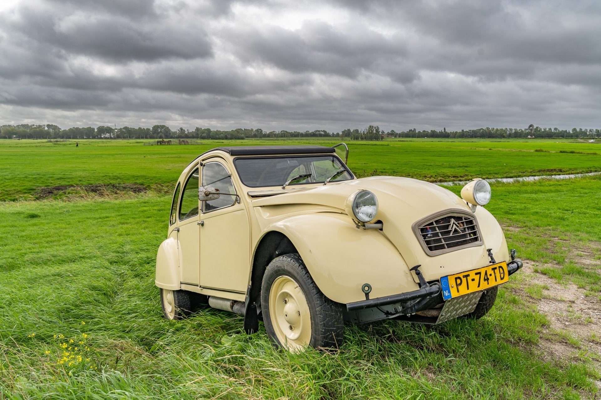 Citroën 2CV 6 SPECIAL 4x4 1085cc en 90pk!, Autos, Achat, 90 ch, 4 portes, Entreprise