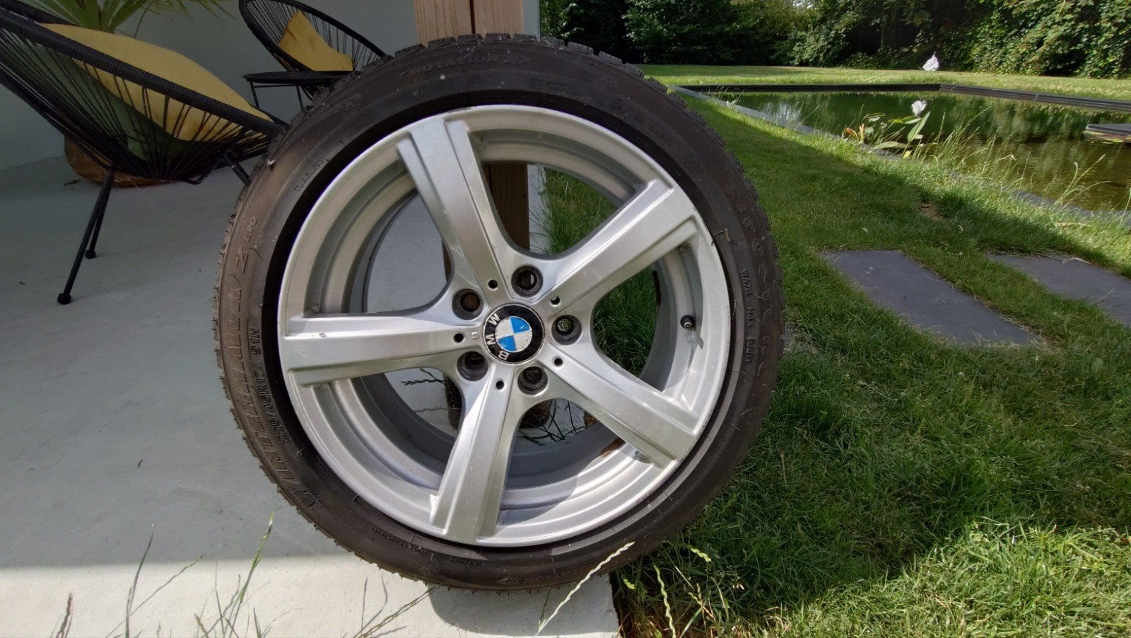 Lichtmetalen velgen 17" BMW (Z4) met winterband 225/45 R17, Ophalen, Winterbanden, Velg(en)