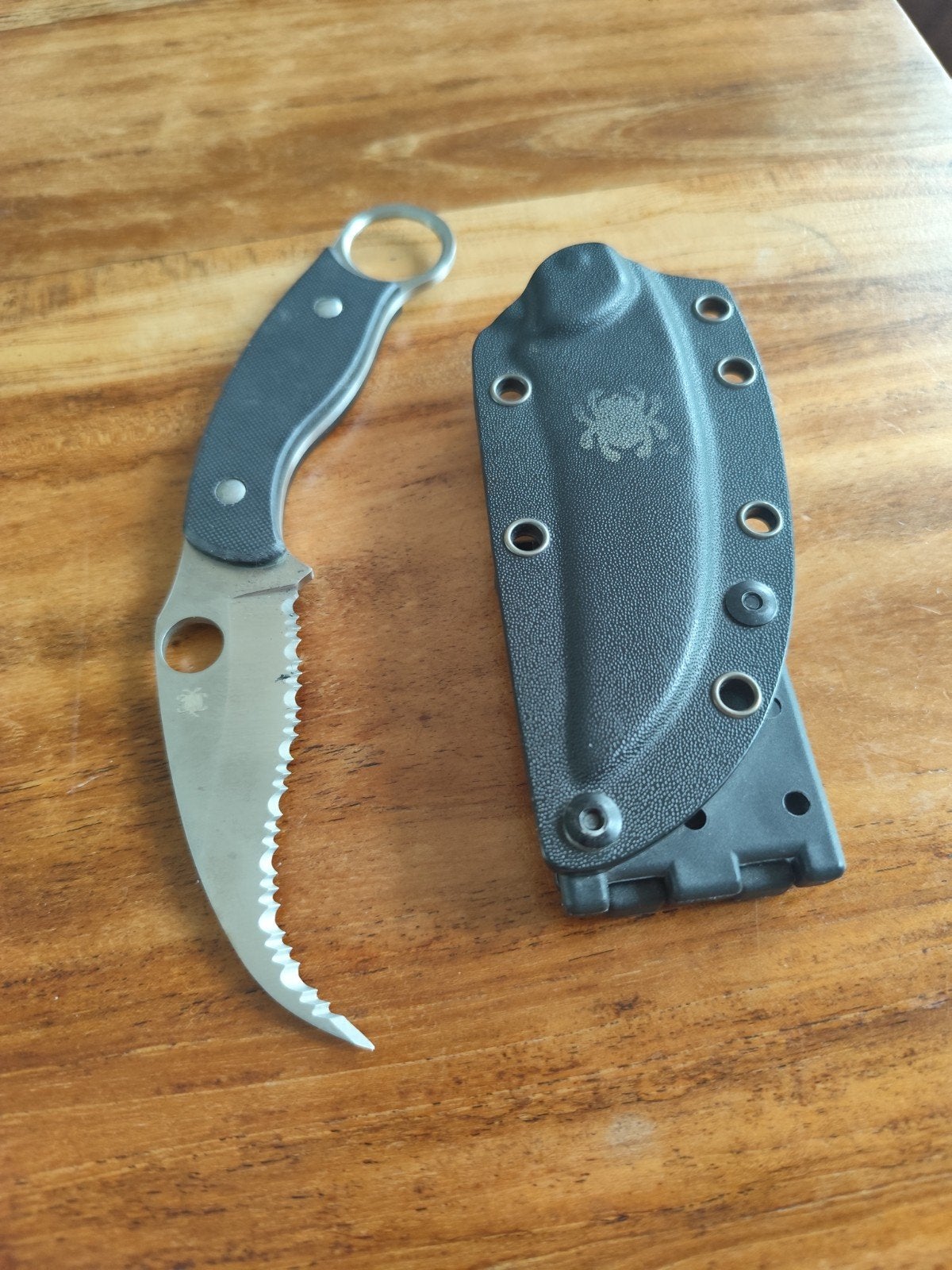 Spyderco mes type karambit, Caravans en Kamperen, Kampeergereedschap, Ophalen