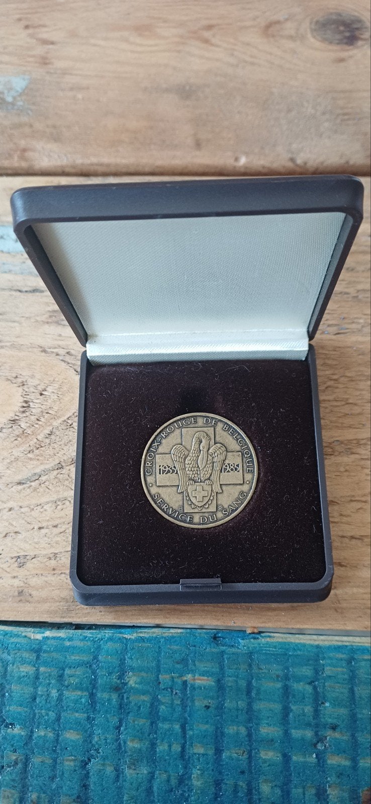 Médaille 50 ans Service du Sang Croix-Rouge de Belgique, Timbres & Monnaies, Monnaies | Pays-Bas, Enlèvement ou Envoi