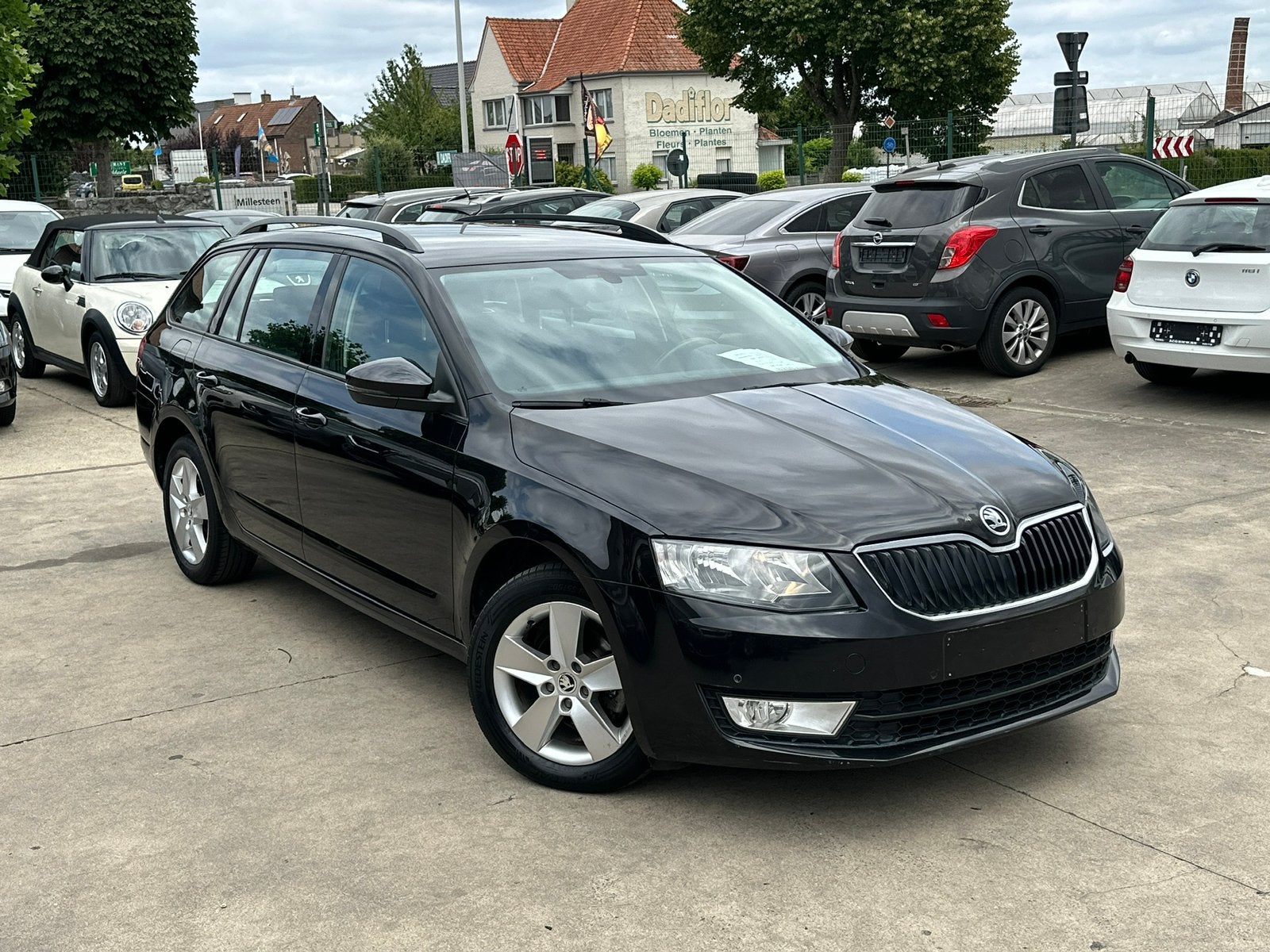 Skoda Octavia diesel euro 6b, Stof, Euro 6, 4 cilinders, Zwart