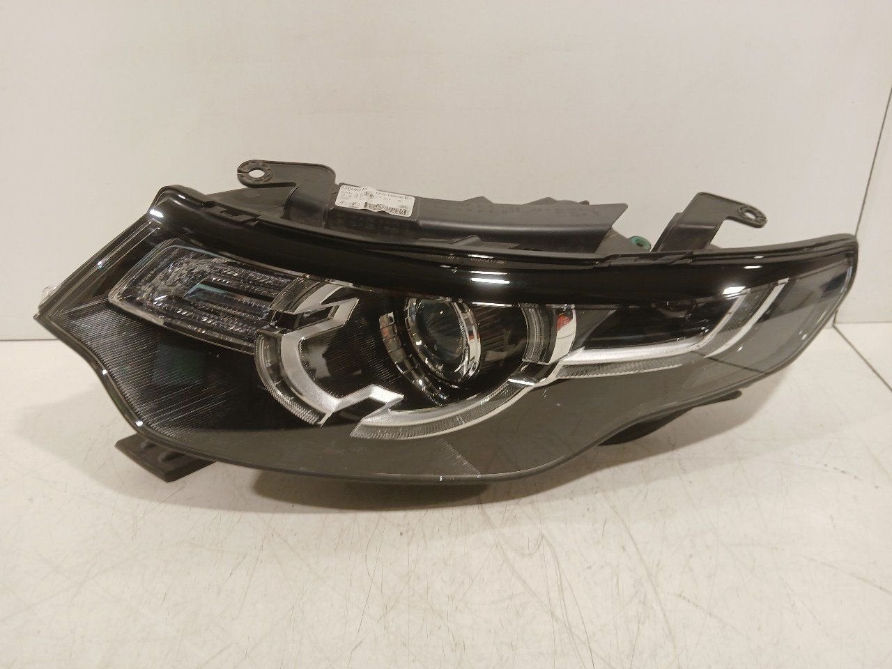 Koplamp links Land Rover Discovery, Onderdelen@venauto.nl, Van der Ven Autorecycling B.V., Ettenseweg 76, 4706 PB Roosendaal, The Netherlands