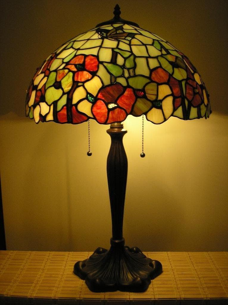 Tiffany tafellamp met bloemen en mooie groentinten, Ophalen, Zo goed als nieuw, Glas, 50 tot 75 cm
