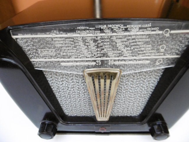 CESSATION DE COLLECTION DE RADIO EN FONCTION BAKELITE, Envoi