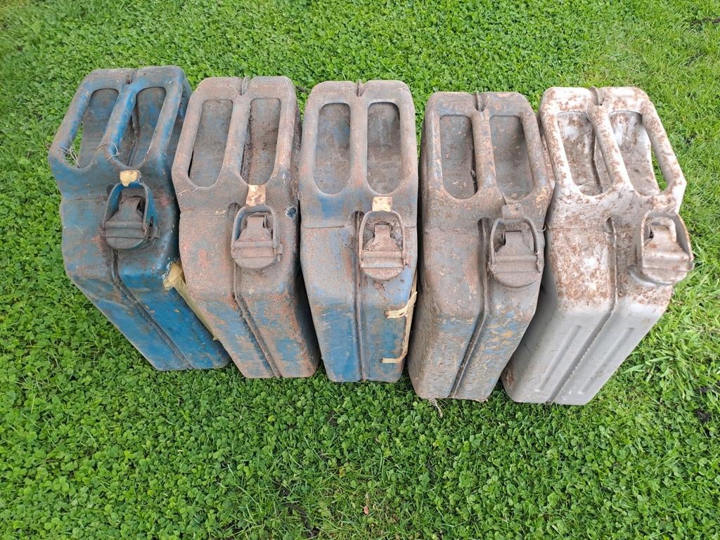 jerrycan 5, Enlèvement