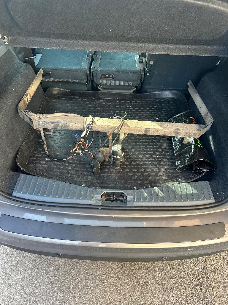 Attache-remorque Ford CMAX, Enlèvement, Utilisé