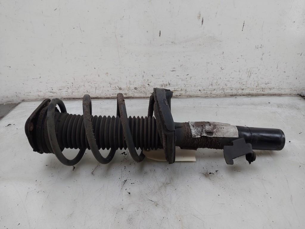 SCHOKBREKER LINKS VOOR Volvo V40 (MV) (01-2012/08-2019), Gebruikt, Info@volvocars.com, Volvo, Volvo Car Germany GmbH