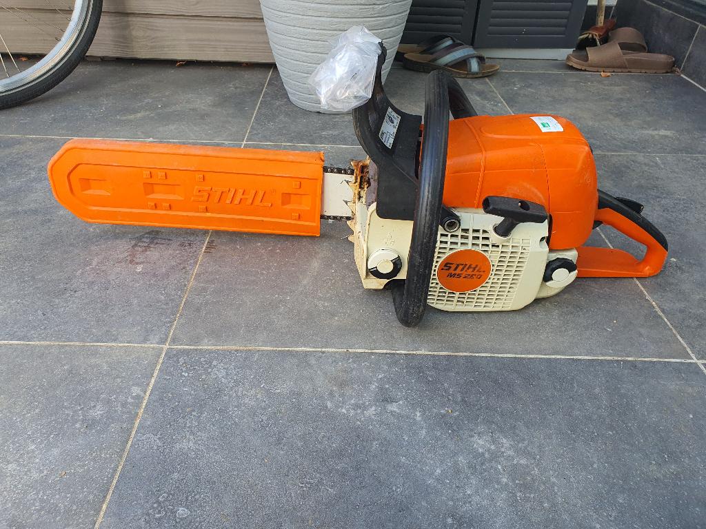Scie robuste Stihl ms 290 PROFESSIONAL - tout va bien, Stihl, Tronçonneuse, 1200 watts ou plus, 70 mm ou plus